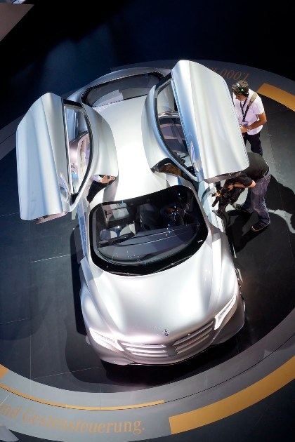 Độc đáo Mercedes F 125! Concept  - 10
