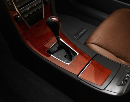 Lexus trang bị đặc biệt cho LS 460, ES 350 và CT 200h - 8 Lexus trang bị đặc biệt cho LS 460, ES 350 và CT 200h - 8