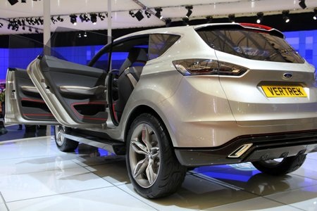 Ford Escape thế hệ mới không còn bản V6 - 10 Ford Escape thế hệ mới không còn bản V6 - 10