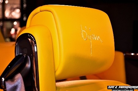 Chiêm ngưỡng chiếc Rolls-Royce vàng “đỏm dáng” - 13 Chiêm ngưỡng chiếc Rolls-Royce vàng “đỏm dáng” - 13