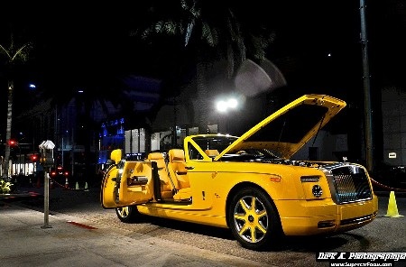 Chiêm ngưỡng chiếc Rolls-Royce vàng “đỏm dáng” - 9 Chiêm ngưỡng chiếc Rolls-Royce vàng “đỏm dáng” - 9