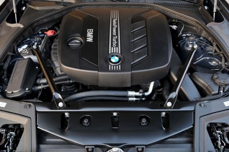 BMW bổ sung động cơ tăng áp cho dòng 5 Series  - 11