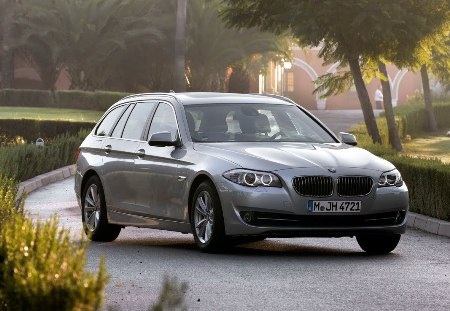 BMW bổ sung động cơ tăng áp cho dòng 5 Series  - 1