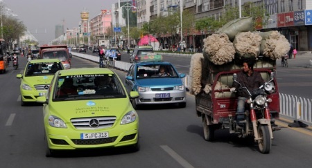 Các hãng xe sang mạnh tay giảm giá ở Trung Quốc  - 1