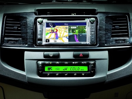 Fortuner phiên bản nâng cấp ra mắt tại Malaysia - 5 Fortuner phiên bản nâng cấp ra mắt tại Malaysia - 5