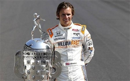 Tai nạn kinh hoàng trên đường đua Indy500 - 4