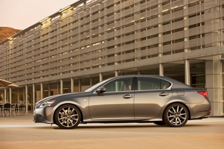 Lexus GS 350 thể thao hơn với gói nâng cấp F-Sport - 7 Lexus GS 350 thể thao hơn với gói nâng cấp F-Sport - 7