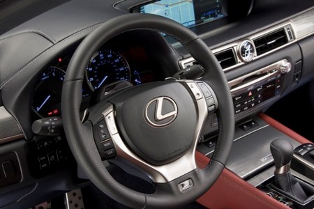 Lexus GS 350 thể thao hơn với gói nâng cấp F-Sport - 11 Lexus GS 350 thể thao hơn với gói nâng cấp F-Sport - 11