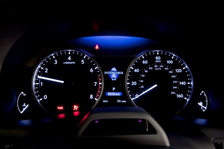 Lexus GS 350 thể thao hơn với gói nâng cấp F-Sport - 12 Lexus GS 350 thể thao hơn với gói nâng cấp F-Sport - 12