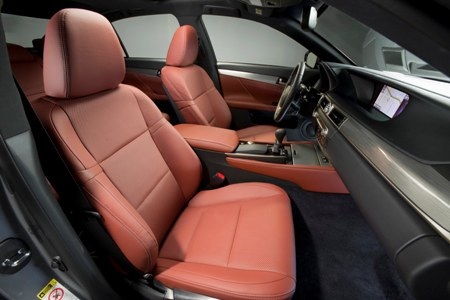 Lexus GS 350 thể thao hơn với gói nâng cấp F-Sport - 15 Lexus GS 350 thể thao hơn với gói nâng cấp F-Sport - 15