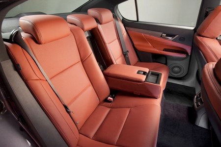 Lexus GS 350 thể thao hơn với gói nâng cấp F-Sport - 16 Lexus GS 350 thể thao hơn với gói nâng cấp F-Sport - 16