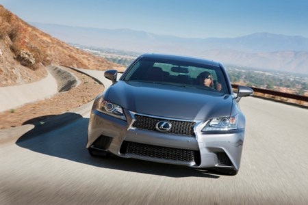Lexus GS 350 thể thao hơn với gói nâng cấp F-Sport - 17 Lexus GS 350 thể thao hơn với gói nâng cấp F-Sport - 17