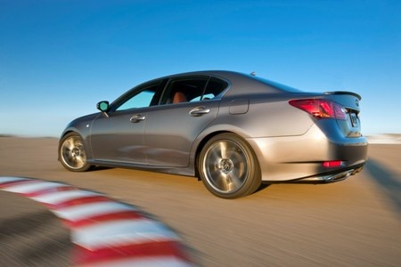 Lexus GS 350 thể thao hơn với gói nâng cấp F-Sport - 21 Lexus GS 350 thể thao hơn với gói nâng cấp F-Sport - 21