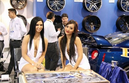 Kiều nữ Triển lãm xe độ SEMA 2011 - 8 Kiều nữ Triển lãm xe độ SEMA 2011 - 8
