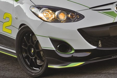 Mazda2 Turbo - Nhỏ mà “ngầu” - 4 Mazda2 Turbo - Nhỏ mà “ngầu” - 4