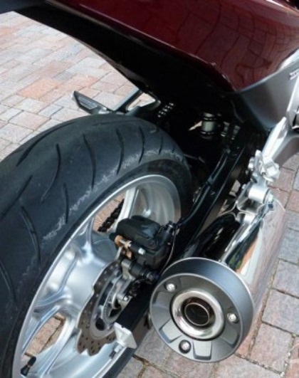 Honda ra mắt xe tay ga “khủng” - 16 Honda ra mắt xe tay ga “khủng” - 16
