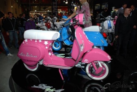 Cuộc chơi màu sắc của xe tay ga Ấn Độ - 3 Cuộc chơi màu sắc của xe tay ga Ấn Độ - 3