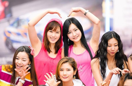 Người đẹp và xe xuống phố - 21