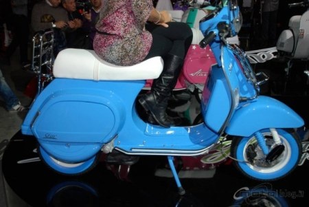 Cuộc chơi màu sắc của xe tay ga Ấn Độ - 6 Cuộc chơi màu sắc của xe tay ga Ấn Độ - 6