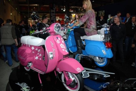 Cuộc chơi màu sắc của xe tay ga Ấn Độ - 1 Cuộc chơi màu sắc của xe tay ga Ấn Độ - 1