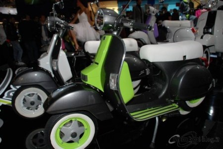 Cuộc chơi màu sắc của xe tay ga Ấn Độ - 8 Cuộc chơi màu sắc của xe tay ga Ấn Độ - 8