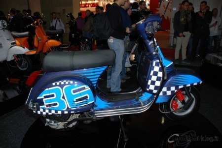 Cuộc chơi màu sắc của xe tay ga Ấn Độ - 10 Cuộc chơi màu sắc của xe tay ga Ấn Độ - 10