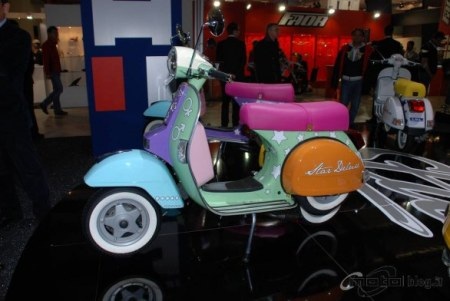 Cuộc chơi màu sắc của xe tay ga Ấn Độ - 11 Cuộc chơi màu sắc của xe tay ga Ấn Độ - 11