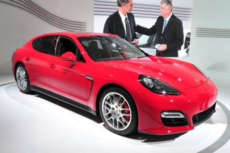 Porsche Panamera GTS - Nhanh hơn, mạnh hơn - 16