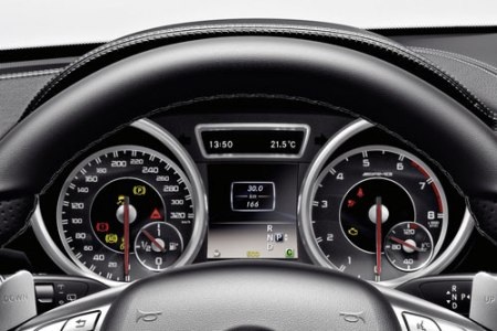 Mercedes trình làng xe ML63 AMG thế hệ mới - 6 Mercedes trình làng xe ML63 AMG thế hệ mới - 6