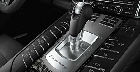 Porsche Panamera GTS - Nhanh hơn, mạnh hơn - 12