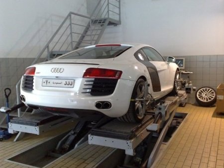 Chi thêm 71.000 USD để không phải “xếp hàng” mua siêu xe - 28 Chi thêm 71.000 USD để không phải “xếp hàng” mua siêu xe - 28