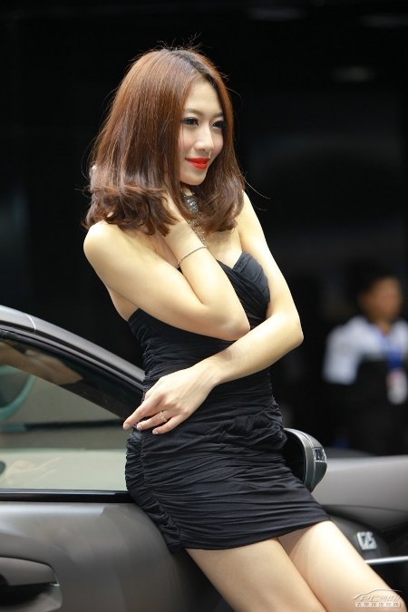 Người đẹp tại Triển lãm ô tô Quảng Châu (2) - 12