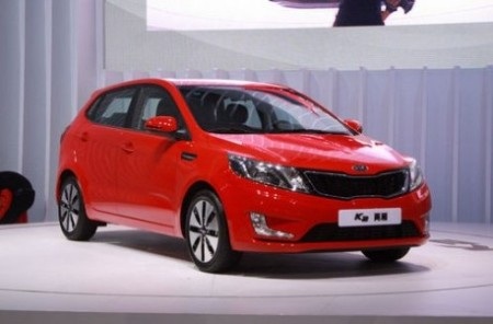 Kia ra mắt xe K2 phiên bản hatchback - 4 Kia ra mắt xe K2 phiên bản hatchback - 4