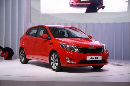 Kia ra mắt xe K2 phiên bản hatchback - 1 Kia ra mắt xe K2 phiên bản hatchback - 1