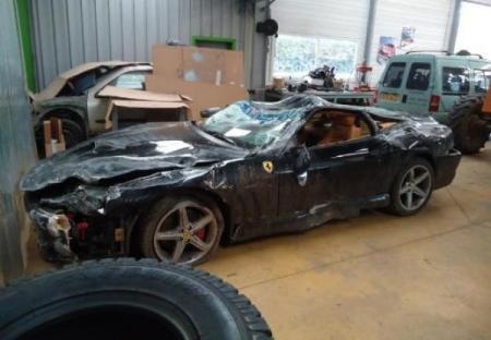 Siêu xe Ferrari liên tiếp gặp tai nạn - 6 Siêu xe Ferrari liên tiếp gặp tai nạn - 6