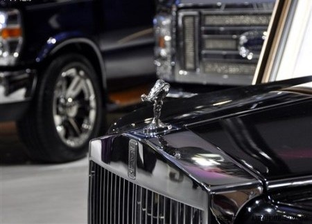 Xe Rolls-Royce Phantom độ phong cách limousine - 4