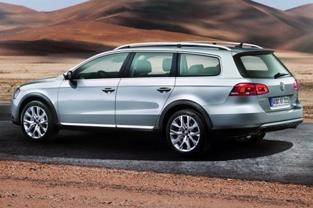 Volkswagen Passat sẵn sàng cho hành trình off-road - 1