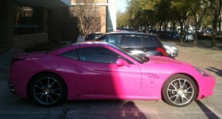 Siêu xe Ferrari California màu hồng - 1 Siêu xe Ferrari California màu hồng - 1