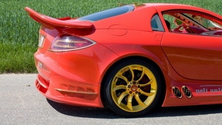 Chiếc Mercedes SLR McLaren trị giá 11 triệu USD - 9