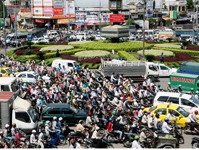 TPHCM tăng phí trước bạ ô tô lên 15% - 1 TPHCM tăng phí trước bạ ô tô lên 15% - 1