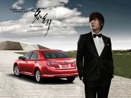 Toyota Camry sóng đôi ngọc nữ xứ Hàn - 4 Toyota Camry sóng đôi ngọc nữ xứ Hàn - 4