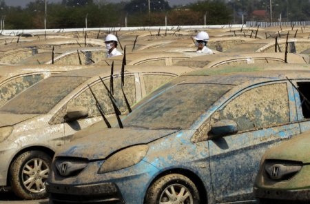 Honda tiêu huỷ hơn 1000 xe ô tô tại Thái Lan - 11 Honda tiêu huỷ hơn 1000 xe ô tô tại Thái Lan - 11