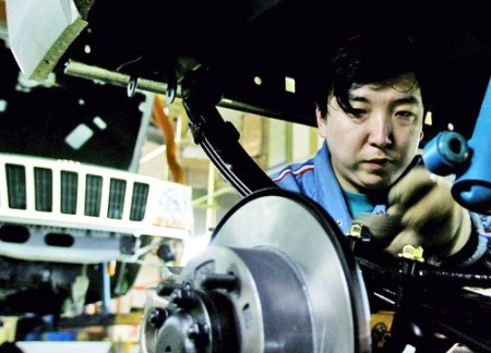 Trung Quốc hạn chế đầu tư nước ngoài vào sản xuất ô tô - 1 Trung Quốc hạn chế đầu tư nước ngoài vào sản xuất ô tô - 1