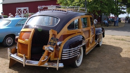 Ngỡ ngàng ô tô bằng… gỗ - 1 Ngỡ ngàng ô tô bằng… gỗ - 1