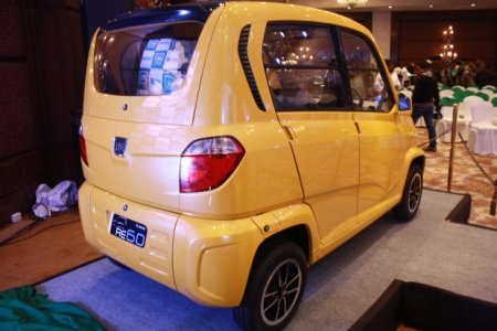 Bajaj RE60 trở thành xe ô tô rẻ nhất thế giới? - 7