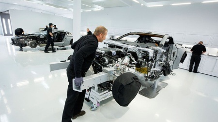 Ghé thăm xưởng sản xuất siêu phẩm Aston Martin One-77 - 9 Ghé thăm xưởng sản xuất siêu phẩm Aston Martin One-77 - 9