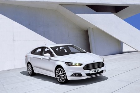 Lộ diện Ford Mondeo thế hệ mới phiên bản châu Âu - 1 Lộ diện Ford Mondeo thế hệ mới phiên bản châu Âu - 1