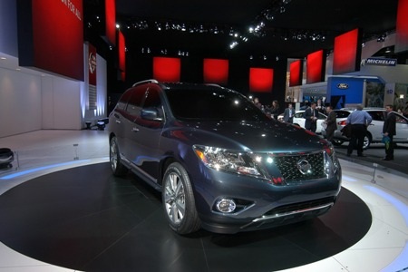 Nissan Pathfinder tạm biệt vẻ nam tính - 1 Nissan Pathfinder tạm biệt vẻ nam tính - 1