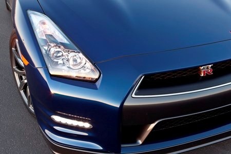 Cận cảnh siêu xe Nissan GT-R phiên bản mới - 2 Cận cảnh siêu xe Nissan GT-R phiên bản mới - 2