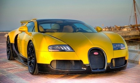Ngắm chiếc Bugatti Veyron màu độc ở Qatar - 1 Ngắm chiếc Bugatti Veyron màu độc ở Qatar - 1
